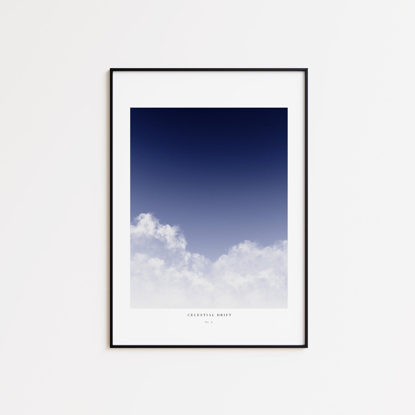 Minimalistisk plakat med abstrakt kunst, der tilføjer et moderne touch til væggen.